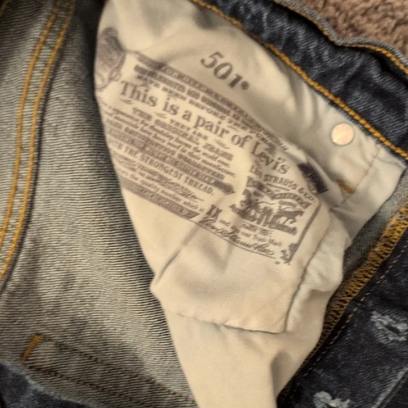 Levi's 501 Jeans with Button-Fly 30x28 - Picture 2 of 6